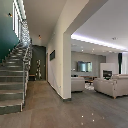 Villa Complex Alca *