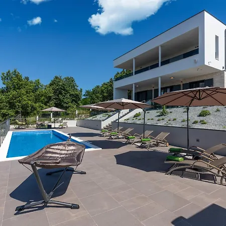 Villa Complex Alca *